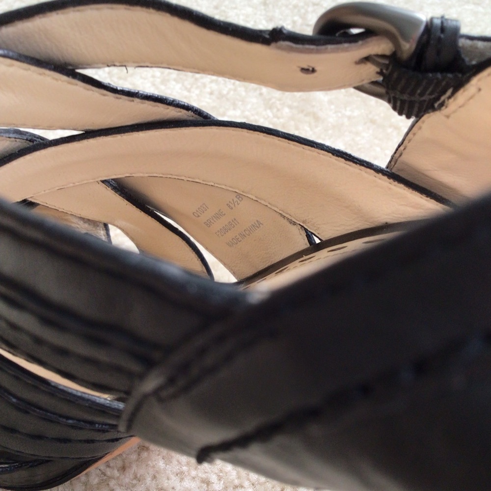 Coach Brynn Leather Sandals - Picture 6 of 9